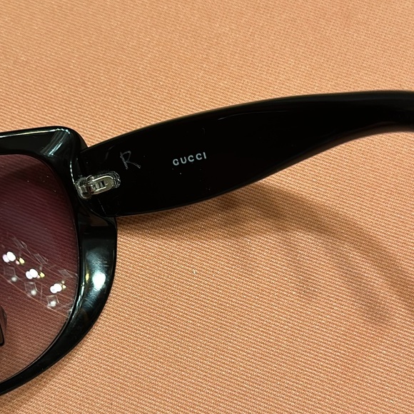 New Gucci Sunglasses. Black main image 6